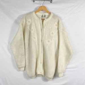 Vintage White Knit Embroidered Pearl Flower Button Front Sweater One Size